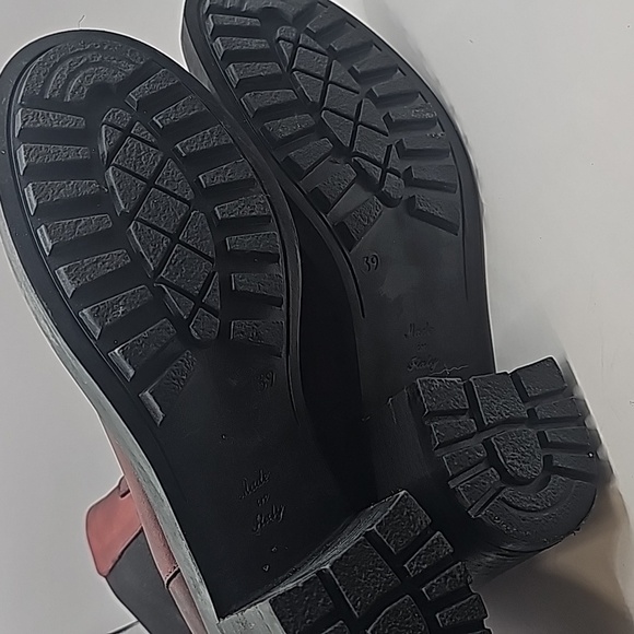 Emanuel Castro Chelsea Leather Heeled Boots size 39 - Picture 7 of 7